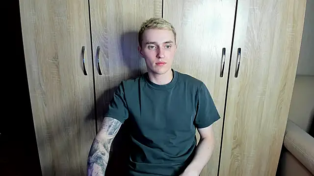 crazybottom99 online show from 10, 3, 2025