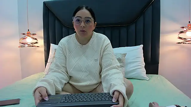 Snapshot of ZamiraGates chatting on 18, 3, 2025 ZamiraGates online show from 18, 3, 2025