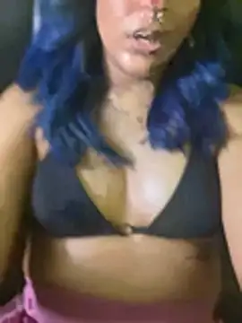 Snapshot of kissmebishh chatting on 13, 3, 2026 kissmebishh online show from 13, 3, 2026