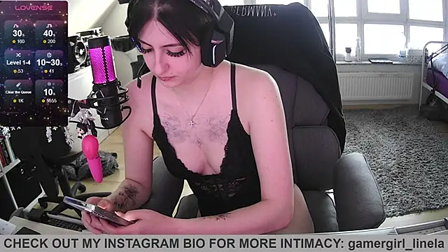 Snapshot of Gamergirl-Linela chatting on 8, 5, 2026 Gamergirl-Linela online show from 8, 5, 2026