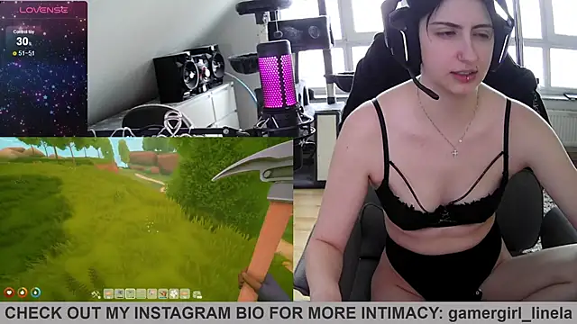 Snapshot of Gamergirl-Linela chatting on 12, 6, 2026 Gamergirl-Linela online show from 12, 6, 2026