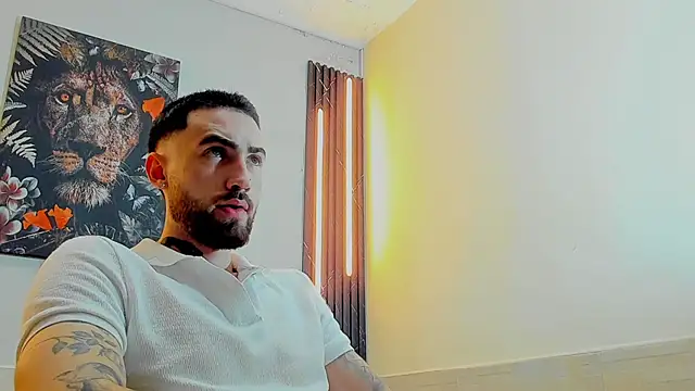 Luke davis01 online show from 24, 2, 2025