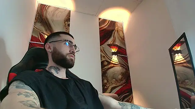 Luke davis01 online show from 2, 10, 2025