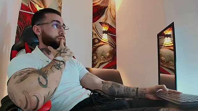 Luke davis01 online show from 17, 11, 2025