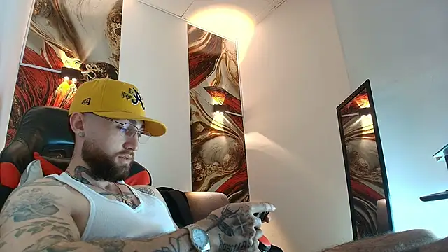 Luke davis01 online show from 13, 3, 2026