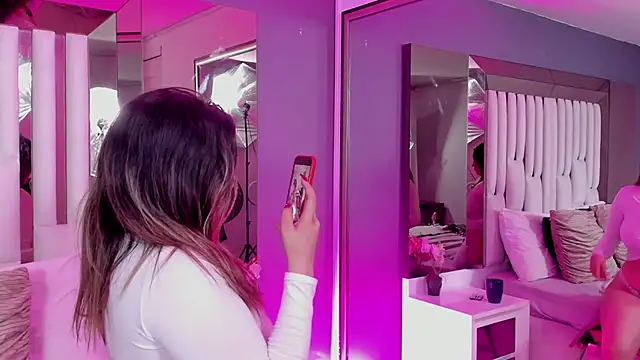 Cloee Rainbow1 online show from 22, 3, 2025