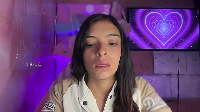 Skye Moore online show from 23, 6, 2026