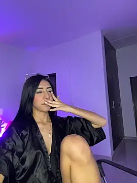 Mirandaa Rogers online show from 30, 6, 2026