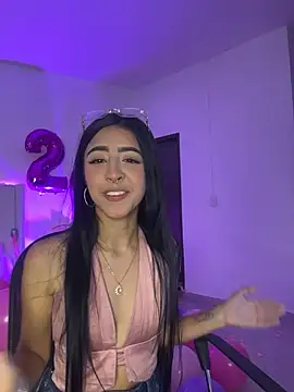 Mirandaa Rogers online show from 1, 7, 2026