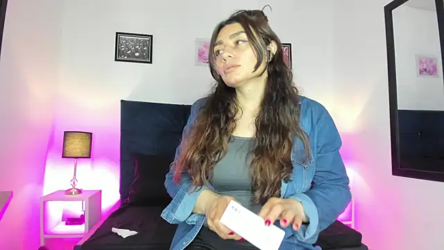 Snapshot of _michonne_ chatting on 10, 2, 2025 michonne online show from 10, 2, 2025