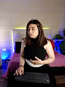 Snapshot of _michonne_ chatting on 22, 10, 2025 michonne online show from 22, 10, 2025