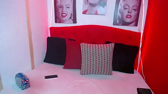 Tiana Ebony18 online show from 25, 9, 2025