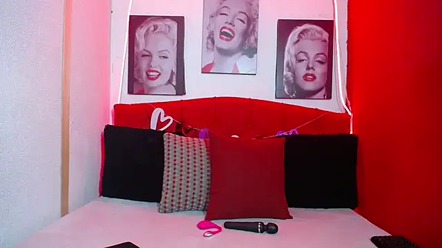 Tiana Ebony18 online show from 20, 2, 2026