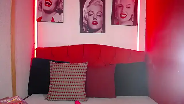 Tiana Ebony18 online show from 26, 7, 2026
