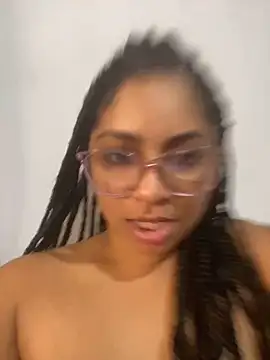 Snapshot of Tana_latin chatting on 8, 3, 2025 Tana latin online show from 8, 3, 2025