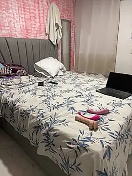 Snapshot of Tana_latin chatting on 7, 10, 2025 Tana latin online show from 7, 10, 2025