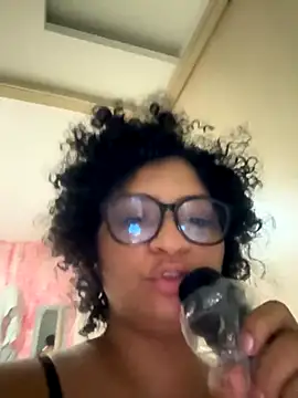 Snapshot of Tana_latin chatting on 18, 11, 2025 Tana latin online show from 18, 11, 2025