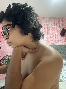 Snapshot of Tana_latin chatting on 21, 12, 2025 Tana latin online show from 21, 12, 2025