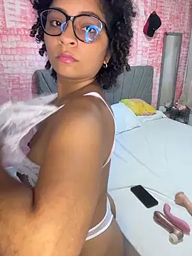 Snapshot of Tana_latin chatting on 23, 12, 2025 Tana latin online show from 23, 12, 2025