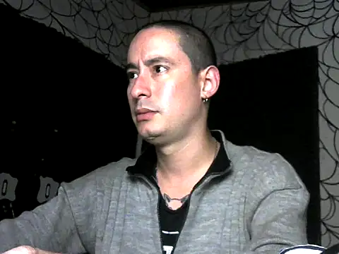 Snapshot of vampireathome chatting on 25, 11, 2025 vampireathome online show from 25, 11, 2025