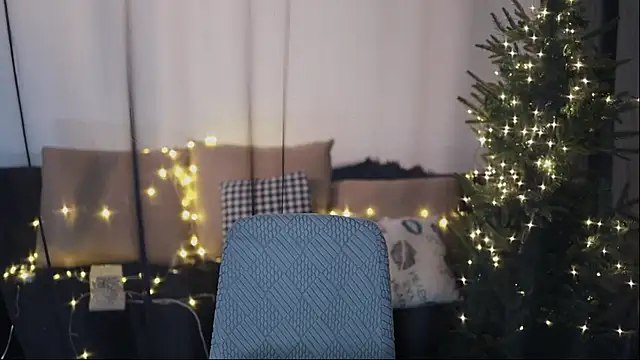 Moonccoi online show from 5, 2, 2026