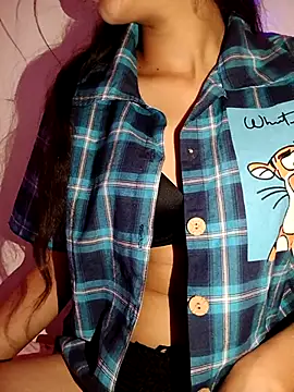 Snapshot of shnaz_1 chatting on 22, 3, 2025 shnaz 1 online show from 22, 3, 2025