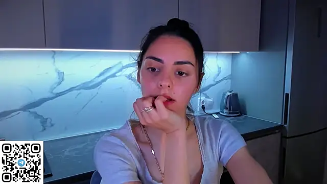 EmiliaZen online show from 24, 6, 2026