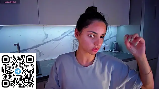 EmiliaZen online show from 25, 7, 2026
