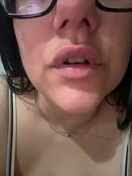 daianaspencer online show from 28, 4, 2026