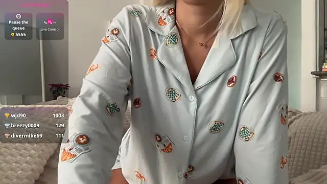 Snapshot of xdaisyhansen chatting on 2, 12, 2025 xdaisyhansen online show from 2, 12, 2025