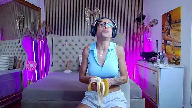 PlayfulShow online show from 1, 7, 2026