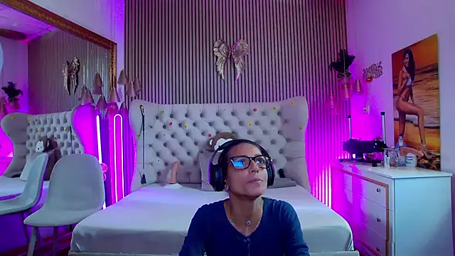 PlayfulShow online show from 23, 7, 2026