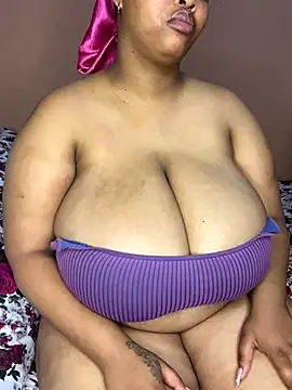 Snapshot of NonoGotBoobies chatting on 19, 10, 2025 NonoGotBoobies online show from 19, 10, 2025