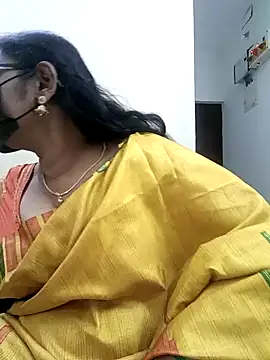 Snapshot of niiveditha chatting on 8, 2, 2025 niiveditha online show from 8, 2, 2025