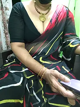 Snapshot of niiveditha chatting on 16, 11, 2025 niiveditha online show from 16, 11, 2025