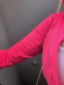 Sexybiene969 online show from 28, 4, 2026