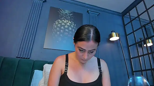 scarlet edwars online show from 20, 3, 2026