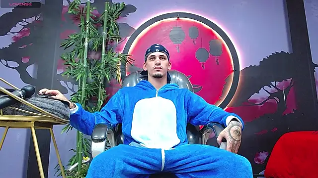 Dirty Kingg online show from 18, 11, 2025