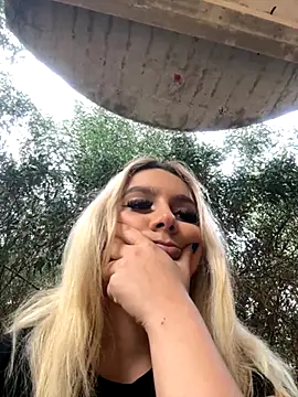 hotamanda01 online show from 28, 11, 2025