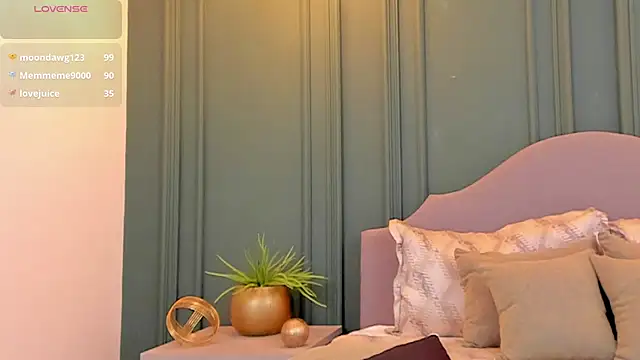 KiimCollins online show from 2, 3, 2025