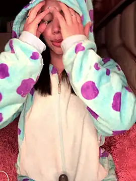 Laura-Khalifa online show from 17, 1, 2026