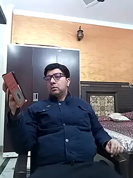 innocentboy1987 online show from 16, 2, 2025