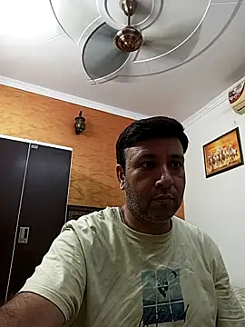 innocentboy1987 online show from 4, 10, 2025