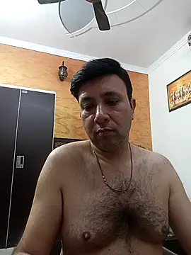 innocentboy1987 online show from 28, 2, 2026