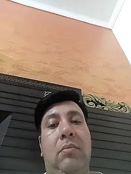 innocentboy1987 online show from 23, 4, 2026