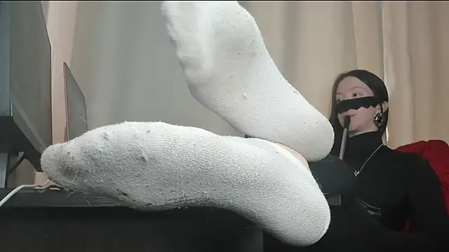 Snapshot of holyharlot chatting on 29, 5, 2026 holyharlot online show from 29, 5, 2026