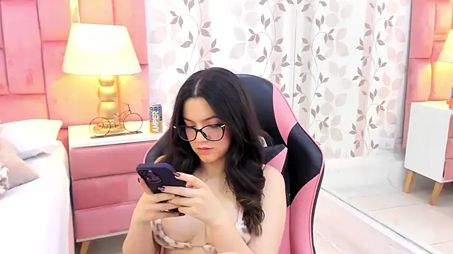 ArianaFranco online show from 10, 2, 2026