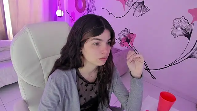 Isabela Fiorelli online show from 19, 4, 2026