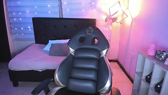 Cute Angell  online show from 16, 3, 2025