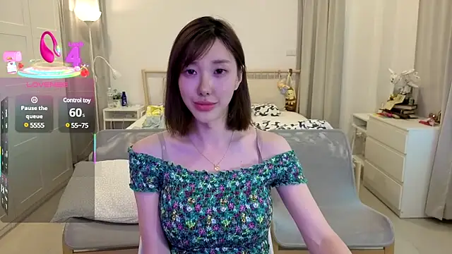 joycemilka online show from 13, 3, 2025